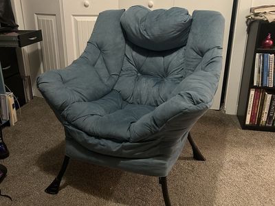 Beautiful Comfy Blue Chair