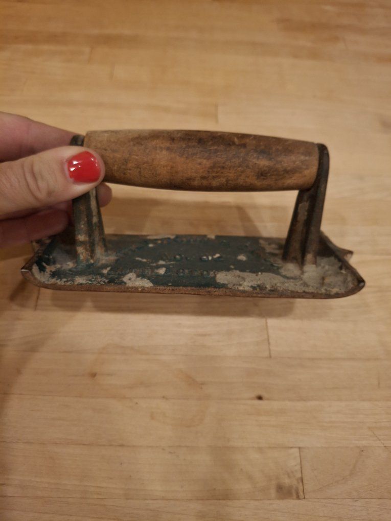 Vintage Littlestown H. B. & Co. No. 32 Cast Iron Concrete edger