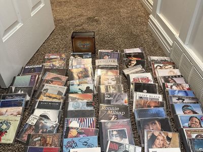 Large Lot of Assorted Music CDs - Country, Pop, Rock & More (lots of Dave Matthews Band, country,etc)