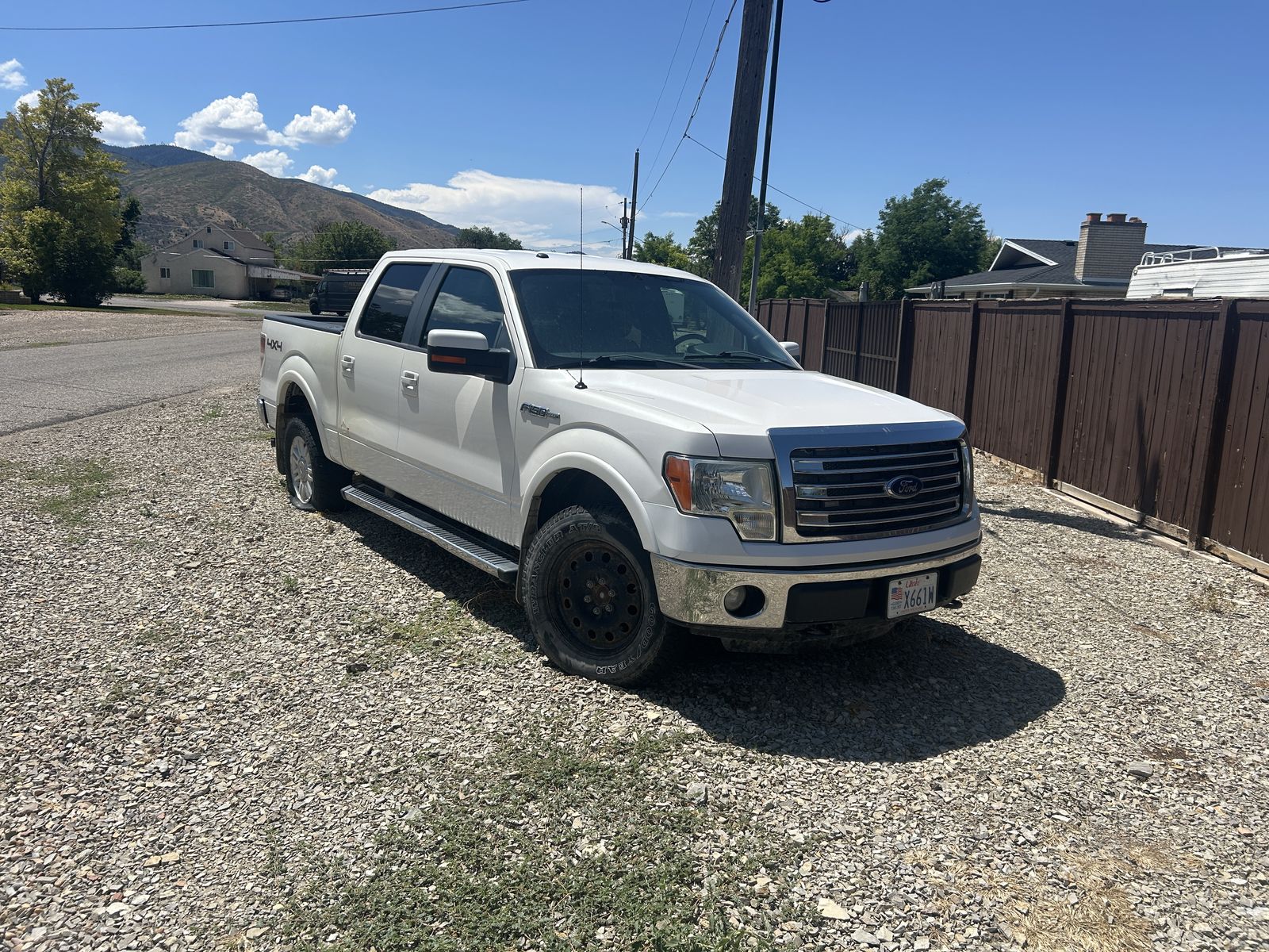 2013 Ford F-150 Crew Cab 8 Cyl White $2,500 OBO