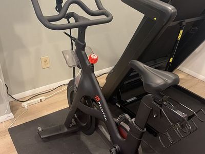 Peloton Bike Exercise Bike - Original Model, TFD Pivot Attachment & Mat, Excellent Condition