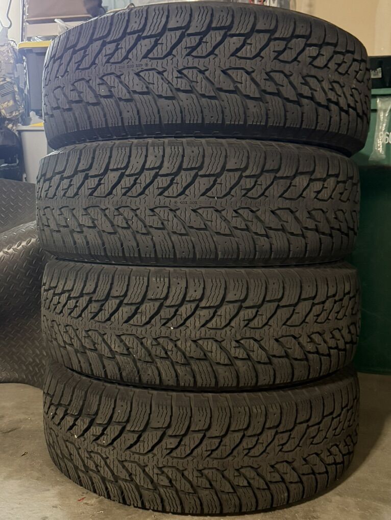 LT285/70 R17 Snow Winter Tires Nokian Hakkapeliita