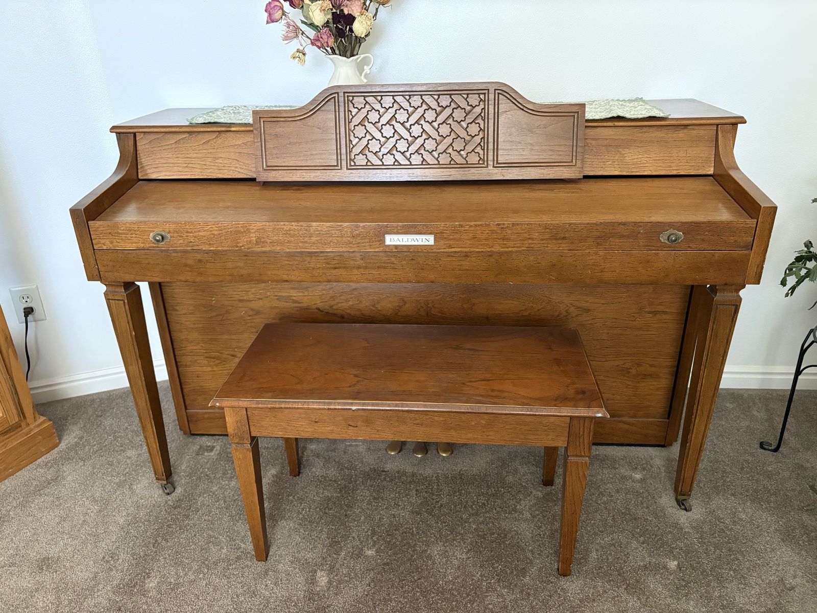 Baldwin Acrosonic Spinet Piano with Bench - Oak Finish, Great Condition
