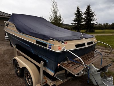 1985 Power Boat
