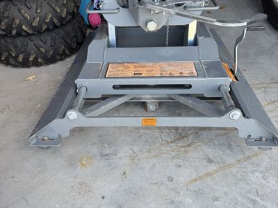 B&W Companion 5th Wheel Hitch - Adjustable Height for Truck Bed Towing