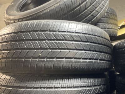 P215-55-17 BRIDGESTONE TURANZA 75% TREAD