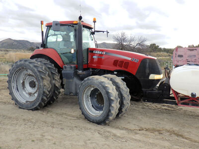 Case IH Magnum 215 MFD Tractor
