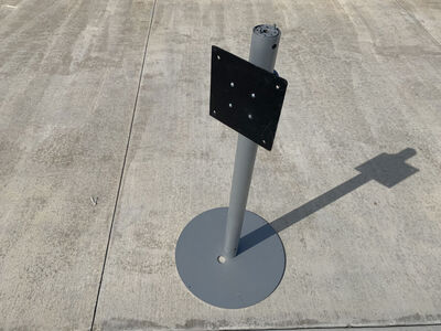 Swivel heavy duty monitor stand