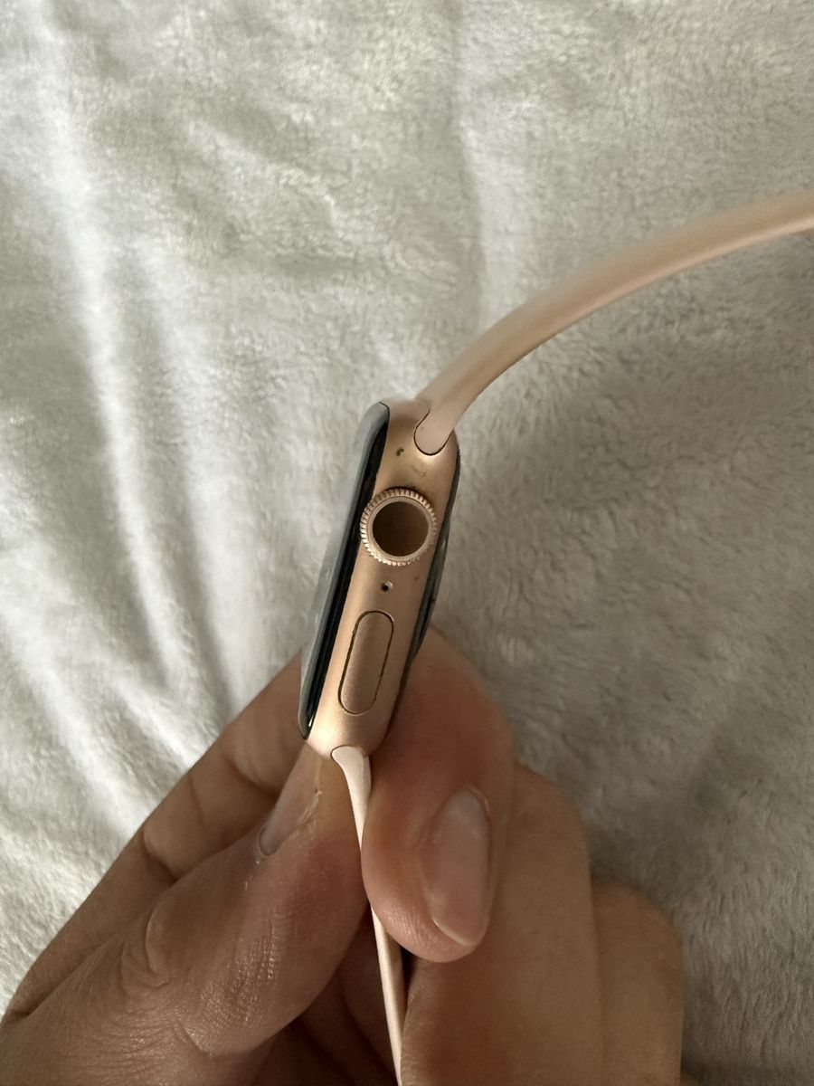 Main image 3