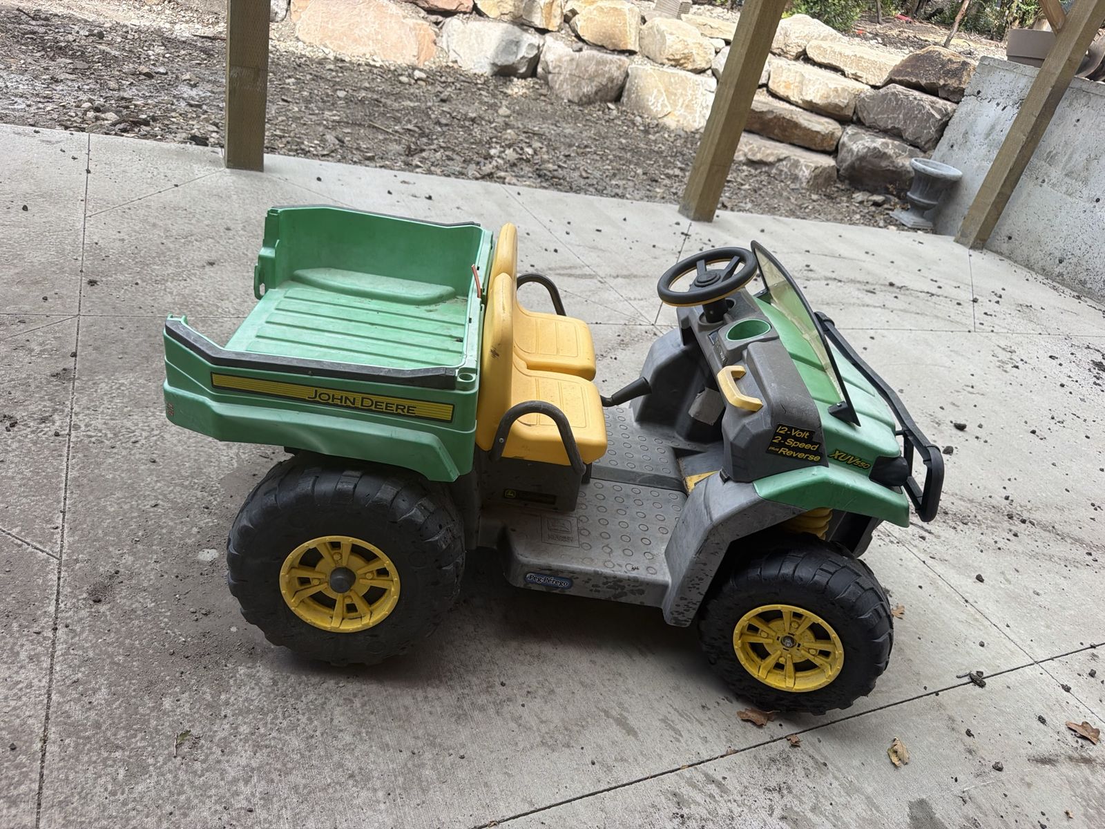 John Deere 12V Peg Perego Ride-On Gator Utility Vehicle