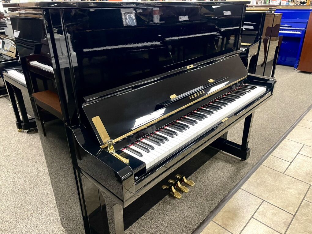 Used Yamaha U3 Upright Piano