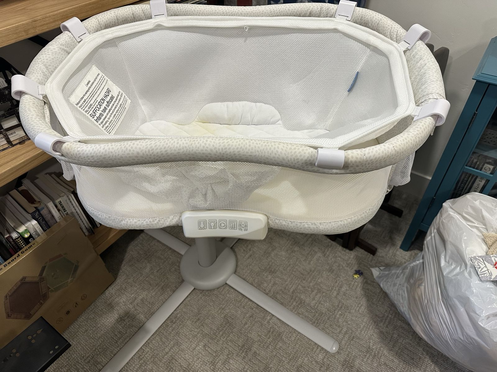 Halo Swivel Bassinet