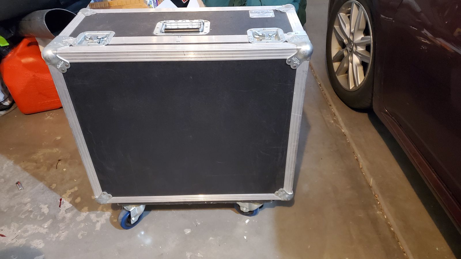 Rolling hard case