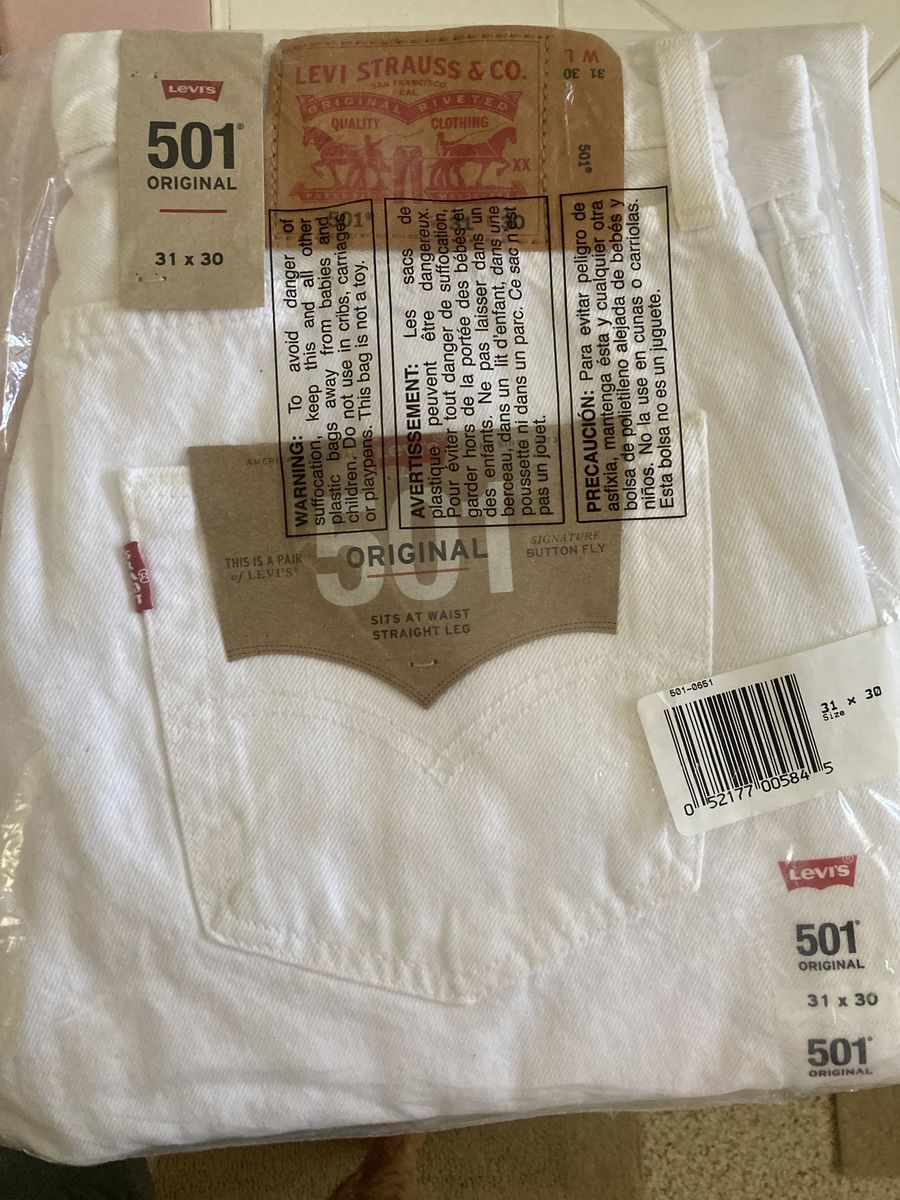 White 501 Levi’s 31 x 30