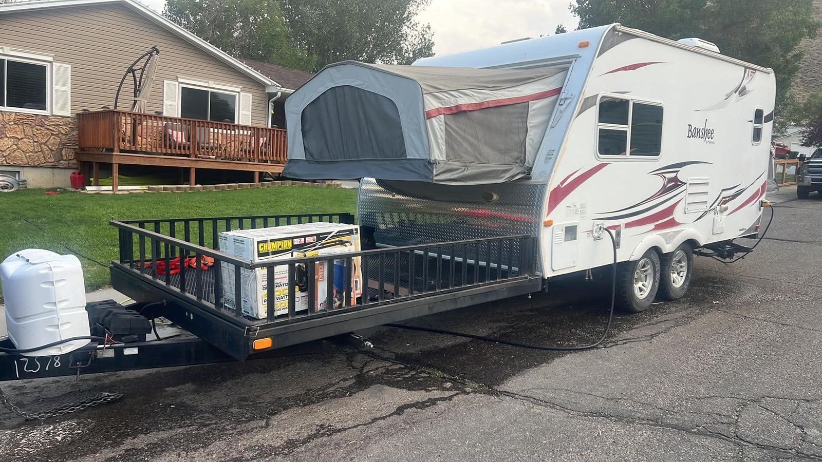 Travel trailer 