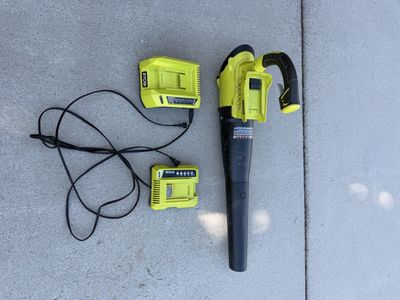 Ryobi 40V Leaf blower and chargers
