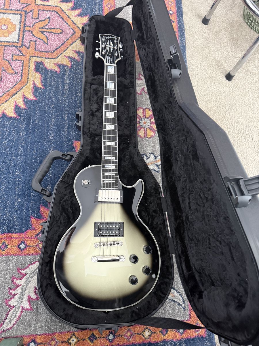 Adam Jones Les Paul Custom