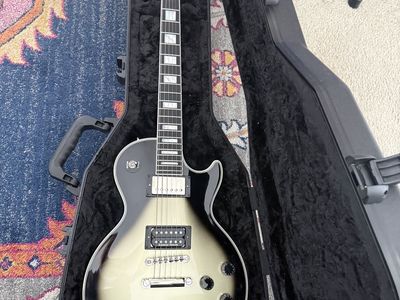 Adam Jones Les Paul Custom