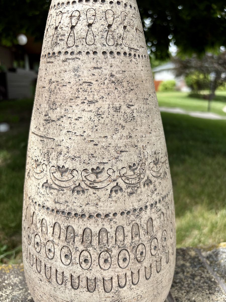 Main image 3
