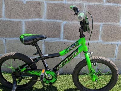 15" Schwinn Piston BMX with training wheels