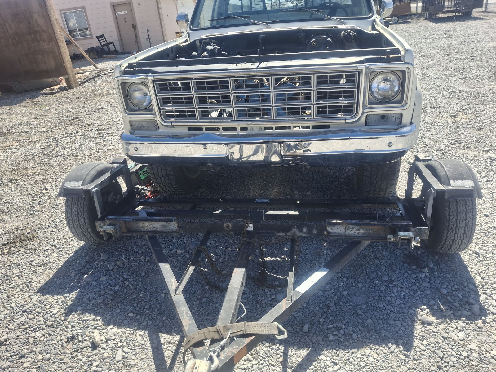 TOW DOLLY, READY TO USE, 80" EXTRA WIDE, TO HAUL PICK UP TRUCKS,