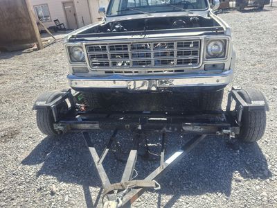 TOW DOLLY, READY TO USE, 80" EXTRA WIDE, TO HAUL PICK UP TRUCKS,