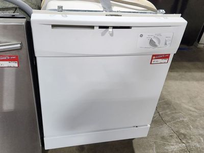 GE White Dishwasher - Used, Good Condition