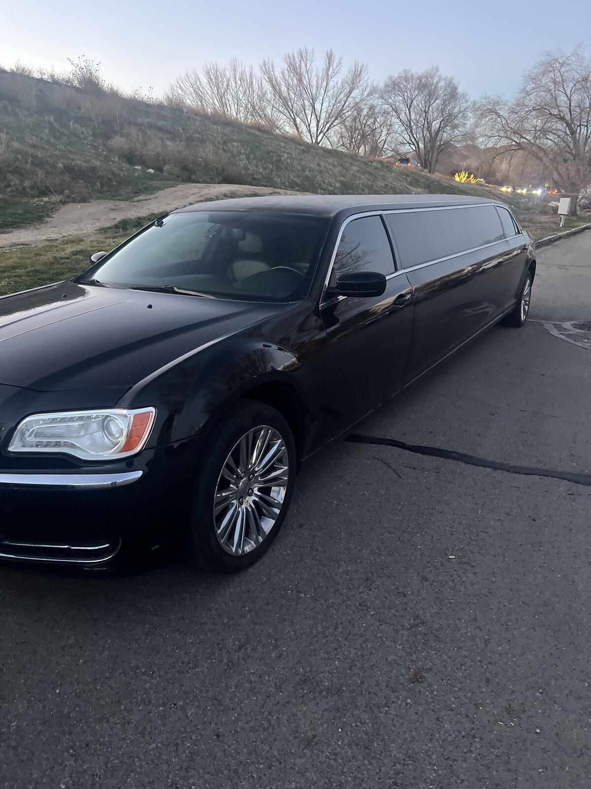 2014 CHRYSLER 300 Base