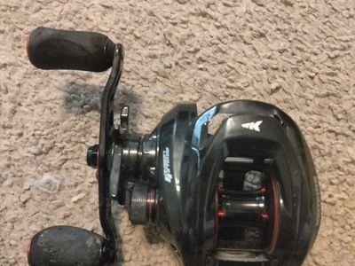 KastKing Royale Lengand II baitcaster