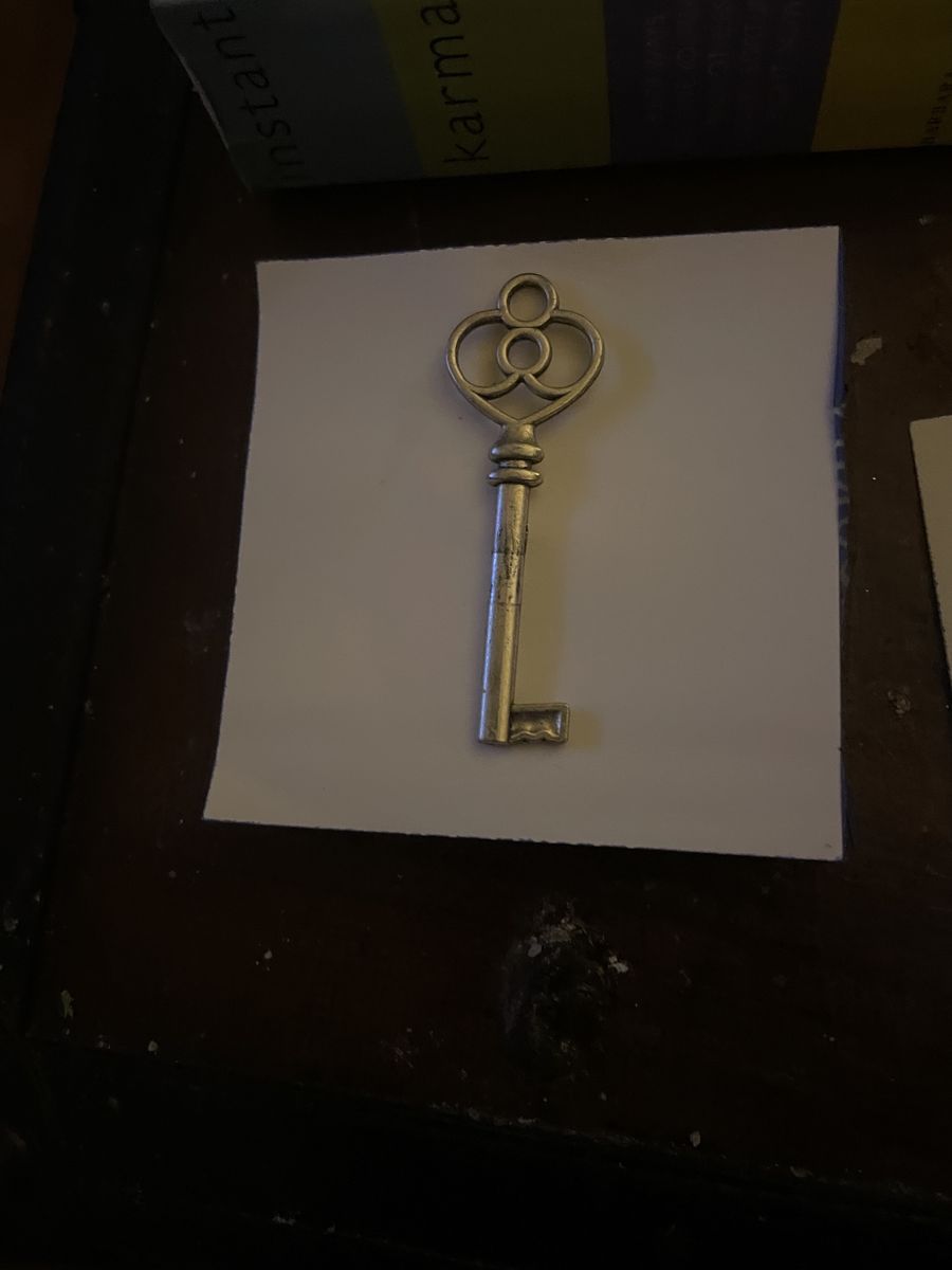 Main image 3