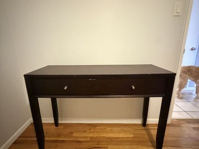 Desk / Table