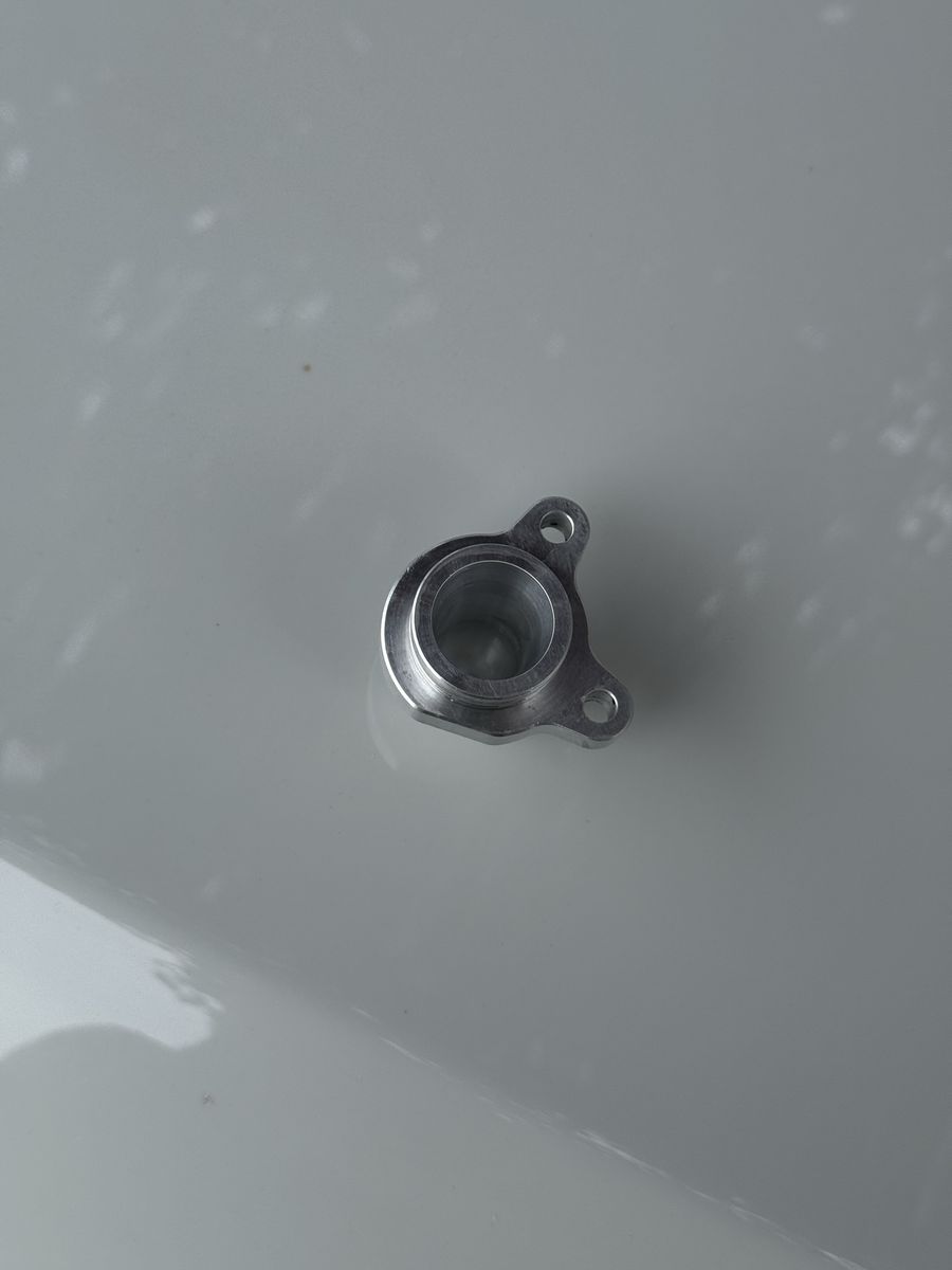 Bmw aluminum flange