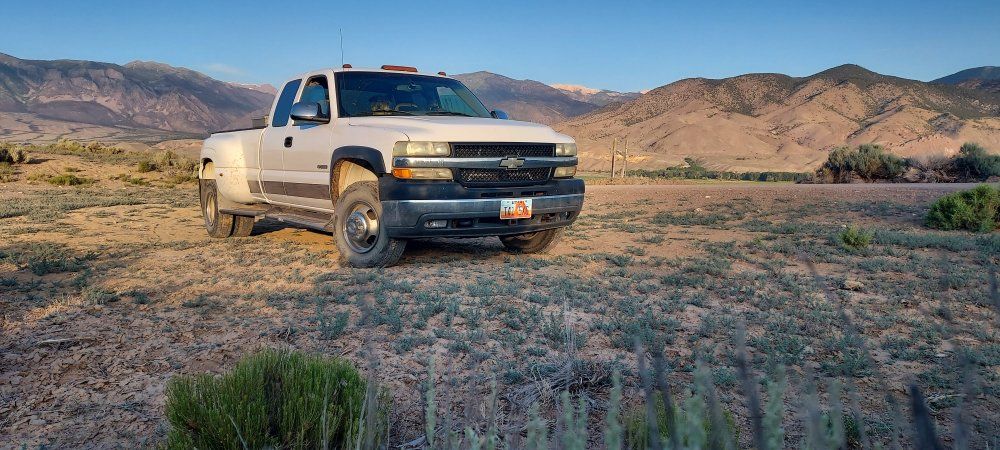 2002 Chevrolet Silverado 3500 LS