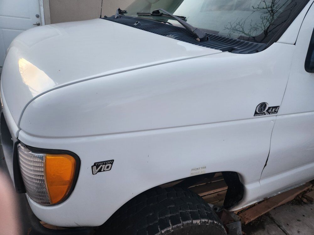 2002 Ford E-Series E-350