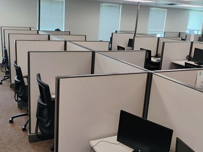 Very nice Herman Miller 4x3 cubicles