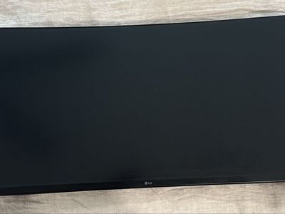 34" Curved UltraWide™ QHD IPS HDR 10 Monitor with Dual Controller & OnScreen Control