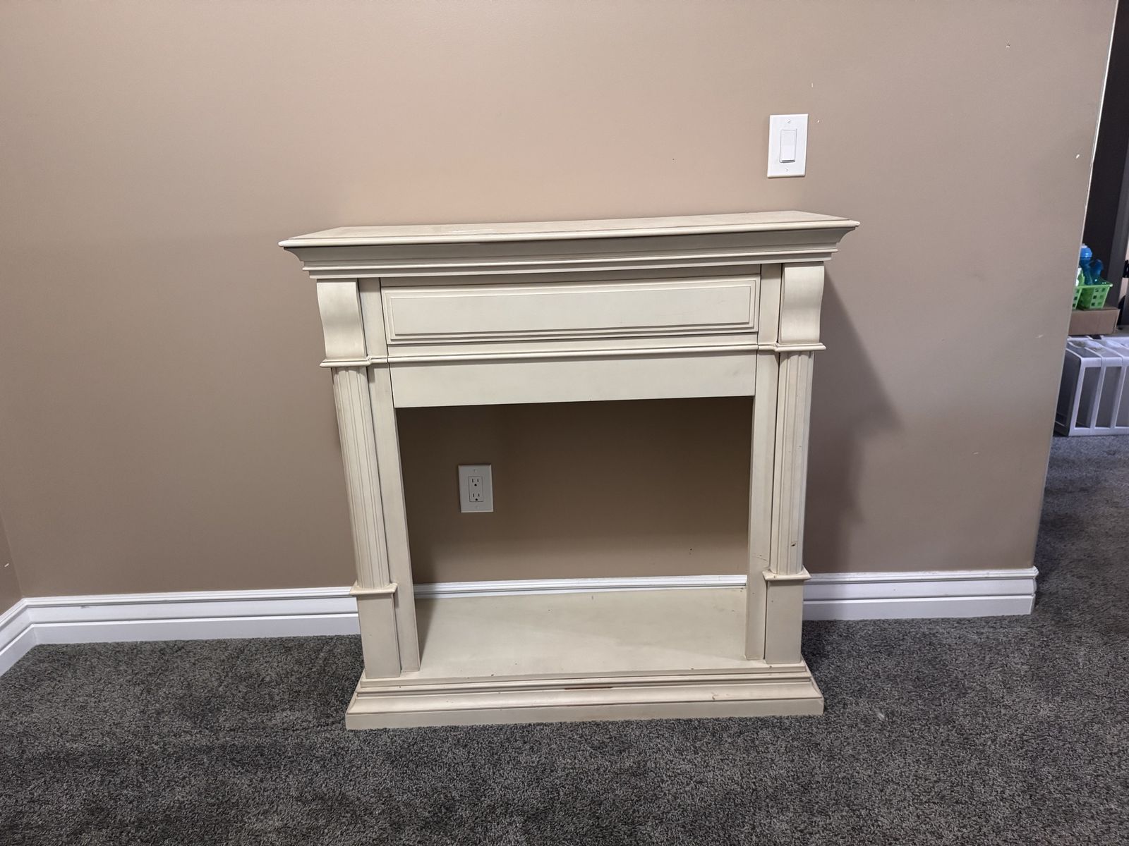 White Mantel Surround Entertainment Console