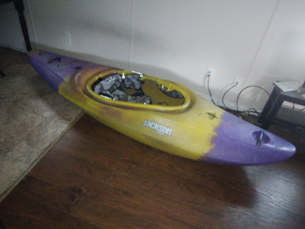 Jackson Antix 2.0 large & Jackson 4Fun Kayak