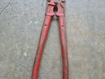 Heavy-Duty Red Bolt Cutters - Large Size for Tough Jobs