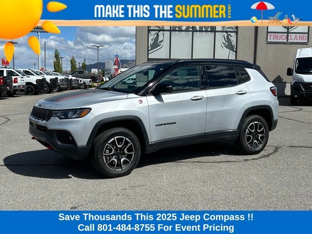 2025 Jeep Compass Trailhawk