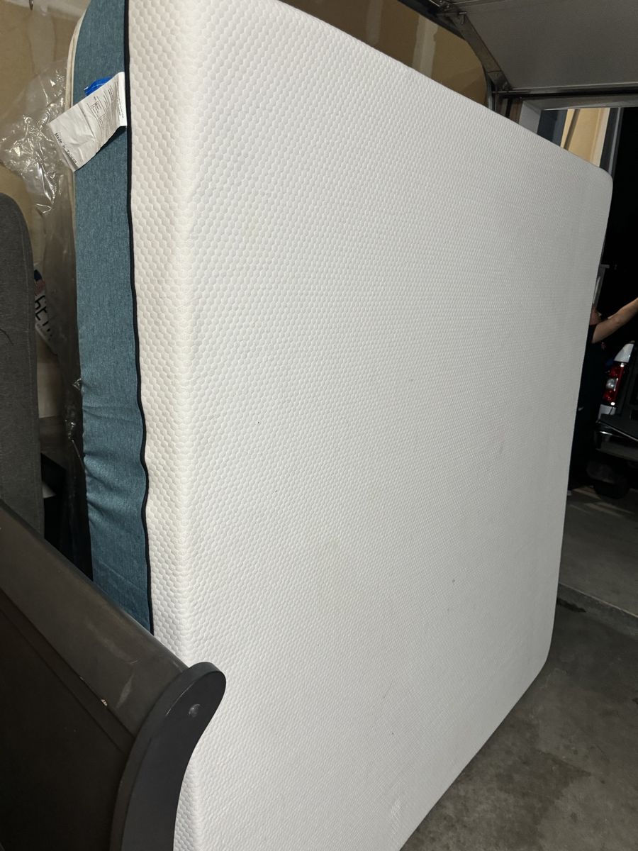 White and Blue Textured Foam Mattress clean like new condition $100