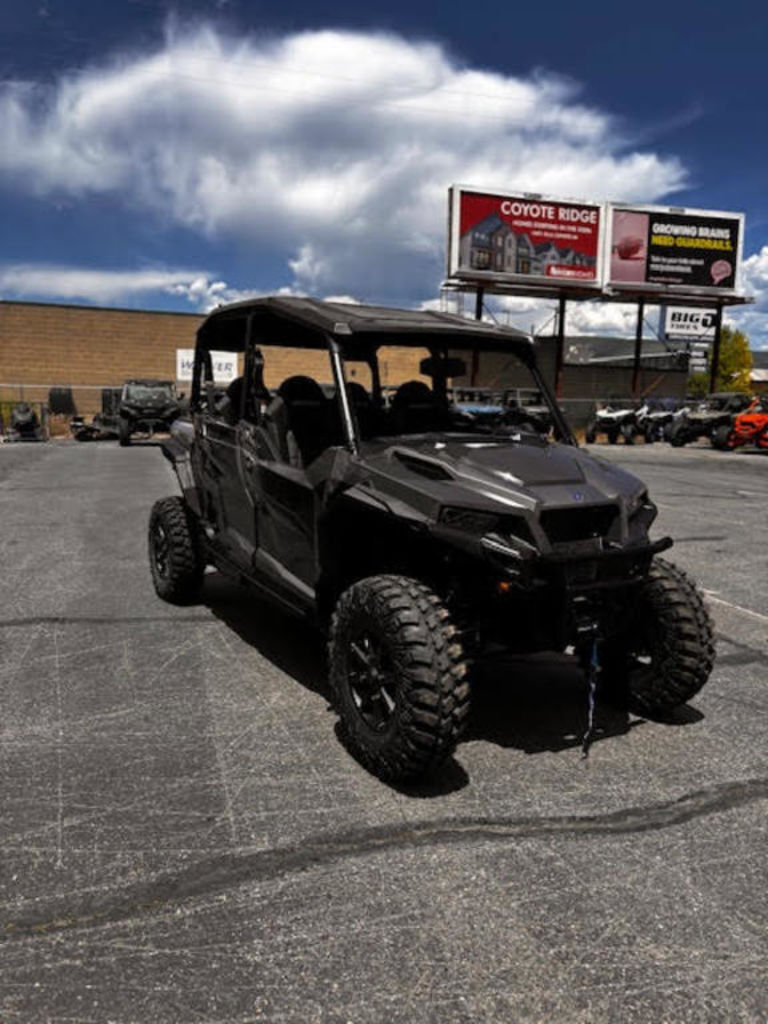2025 Polaris® General XP 4 1000 Ultimate