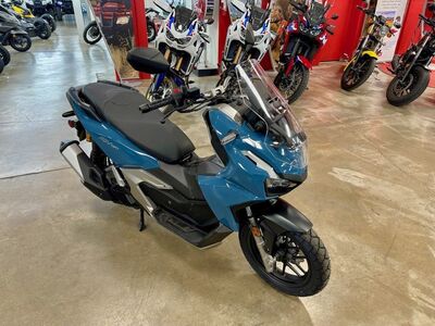 2025 Honda® ADV160