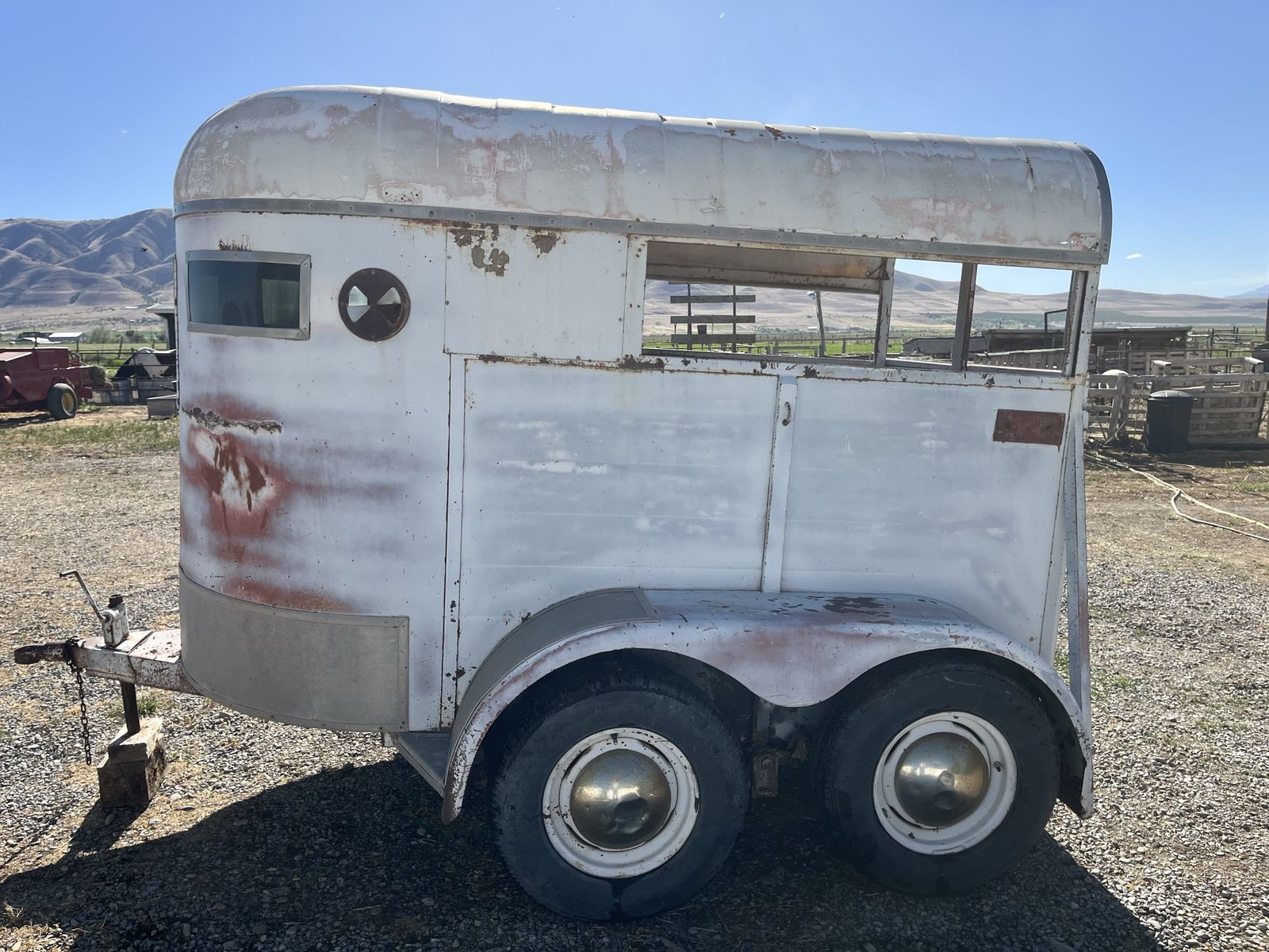 Horse/livestock Trailer 