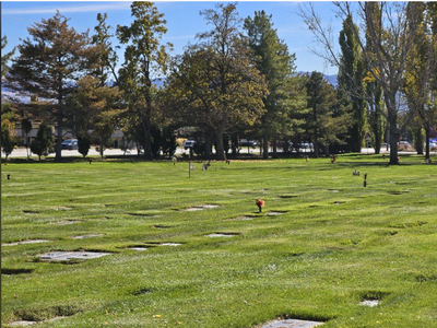 2 burials plots together Rewood Park Memorial