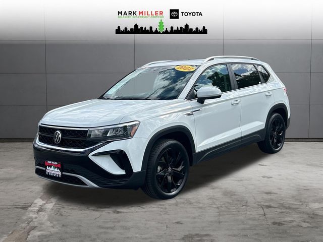 2022 Volkswagen Taos SE 4Motion