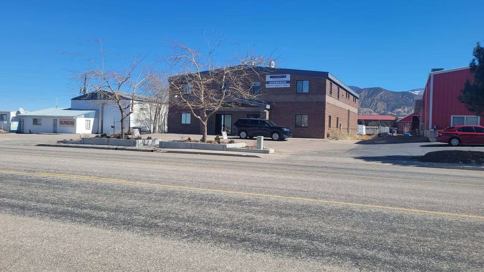 3,080 SF Warehouse and Office with Yard