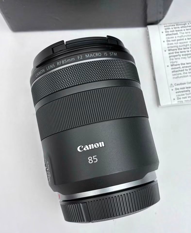 Rf85 f2, r6 ii