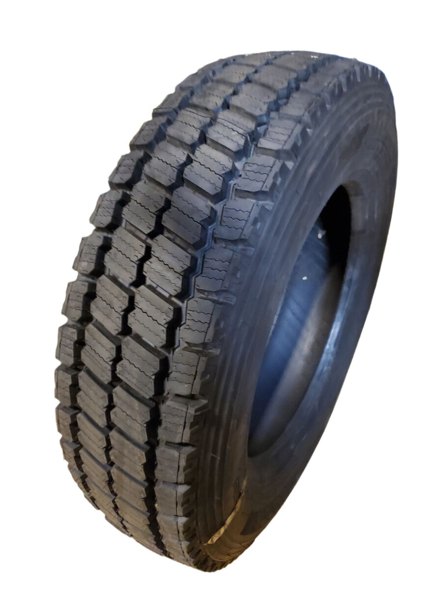 NOS HANKOOK DH07 BSW 225 70 19.5 14PLY COMMERCIAL TIRE 3001929