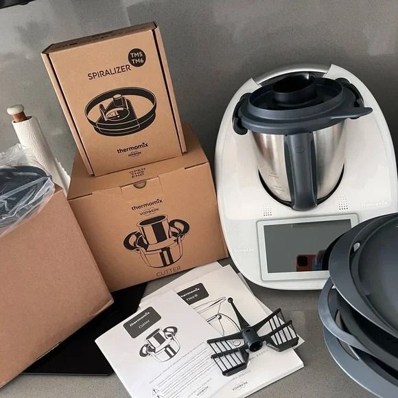 Thermomix TM6 - with Accessories